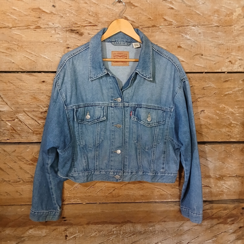 Levi's Cropped Oversized Trucker Jean Jacket M - Picture 2 of 8